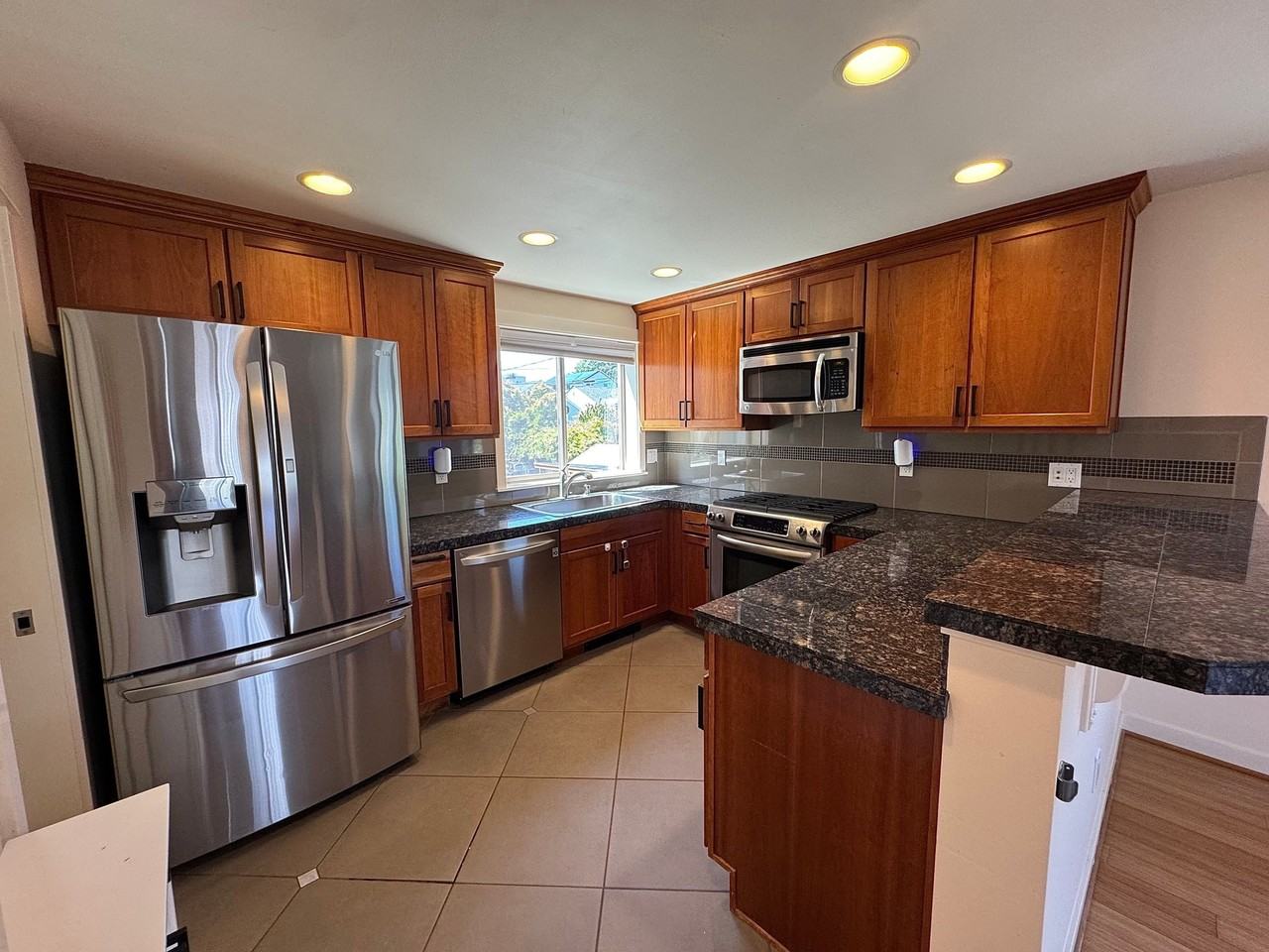 8505B 17th Ave Nw - Photo 5 of 20