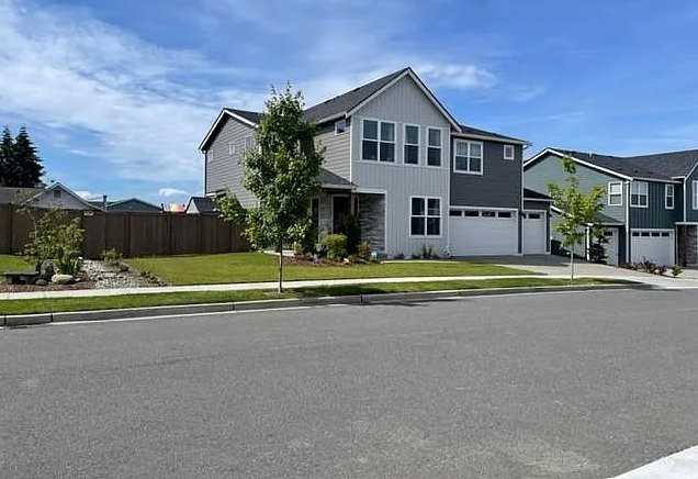 6146 41st St Ne - Photo 2 of 16