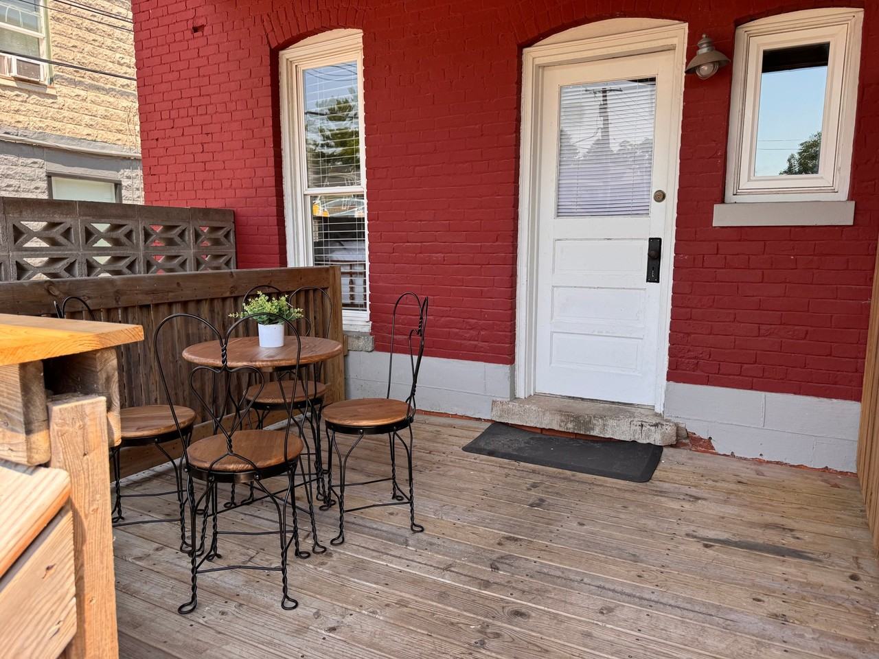 456 Greenwich St #2 - Photo 6 of 18