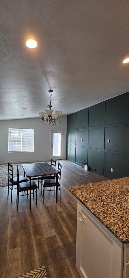 629 W Life Dr - Photo 6 of 17