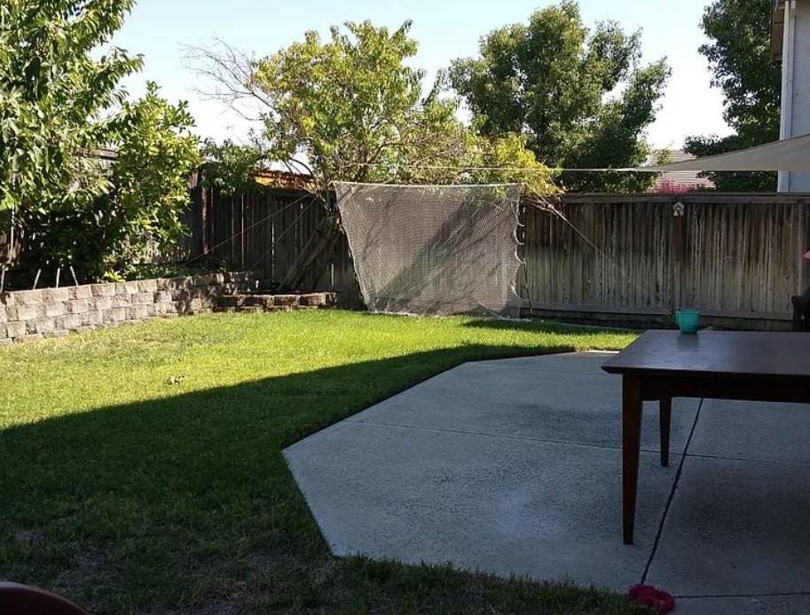 1437 Mayfield St - Photo 2 of 13