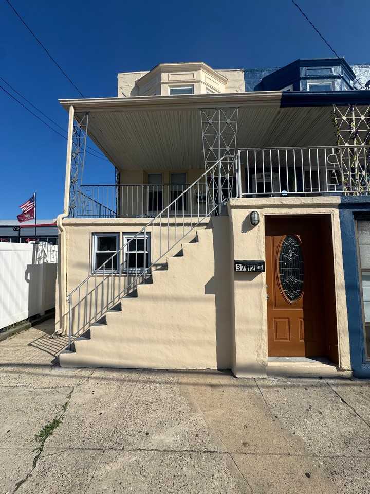 3712 Winchester Ave #1stFL - Photo 7 of 8