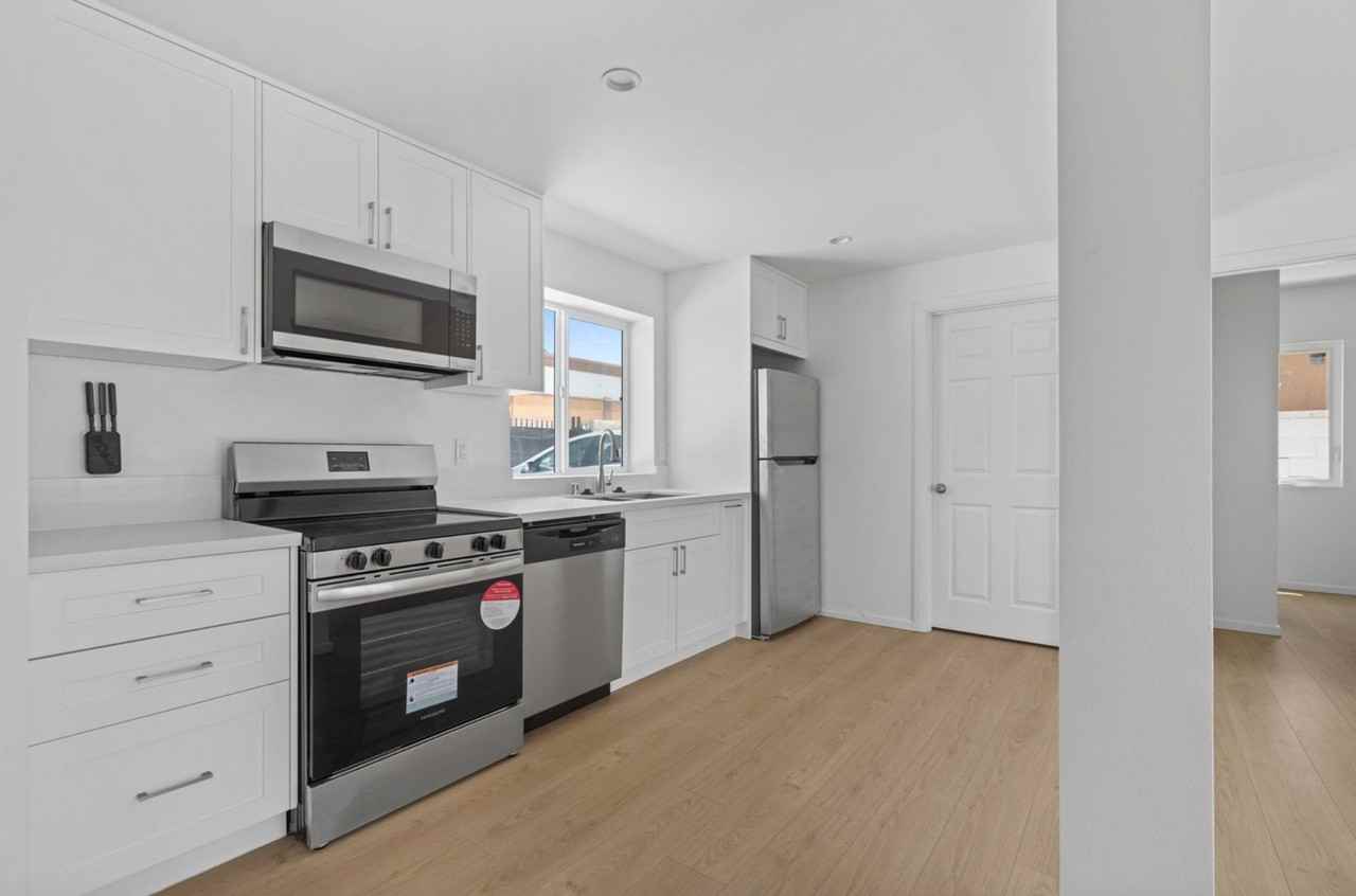 3118 3/4 W 109th St #3-4 - Photo 4 of 19