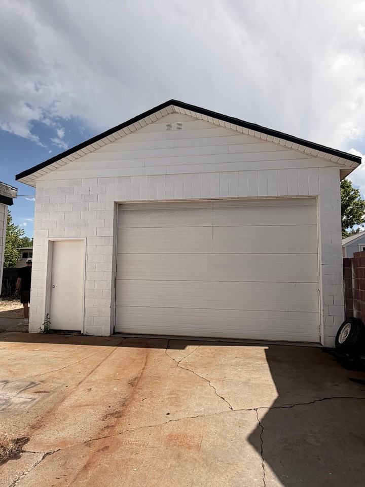 3795 W Moreland Cir - Photo 2 of 7