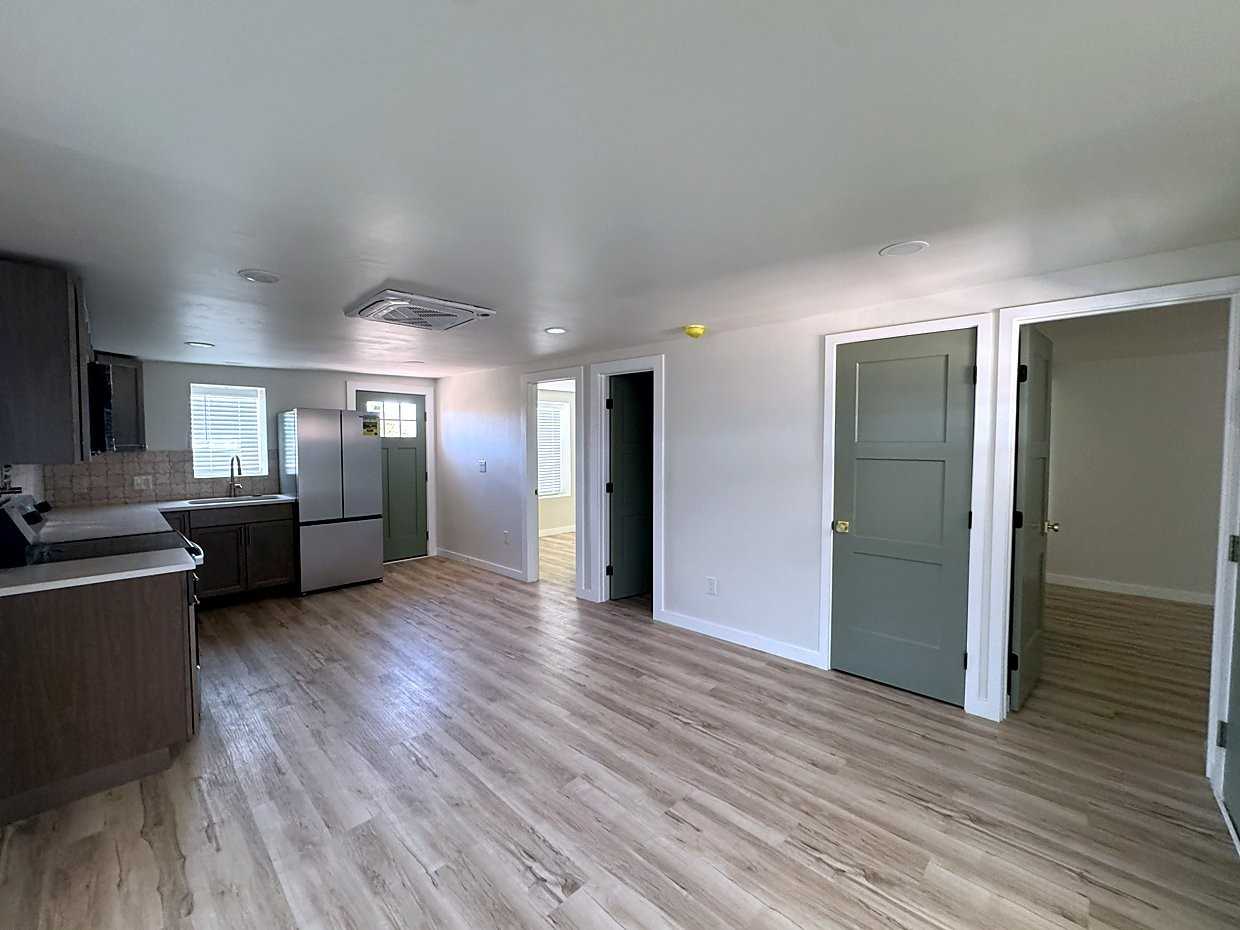 1804 Slate Ave Nw - Photo 4 of 18