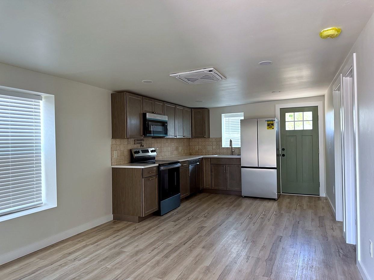 1804 Slate Ave Nw - Photo 6 of 18