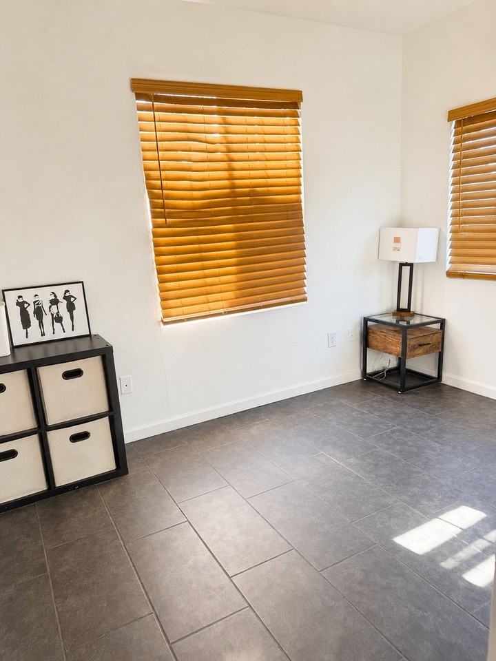 1710 Frienza Ave - Photo 3 of 8