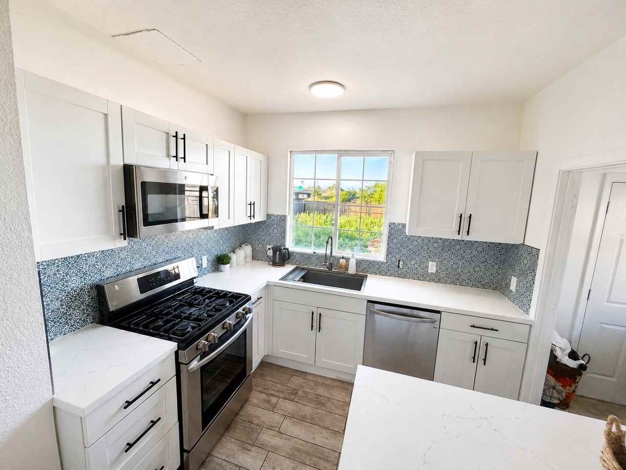 1710 Frienza Ave - Photo 7 of 8
