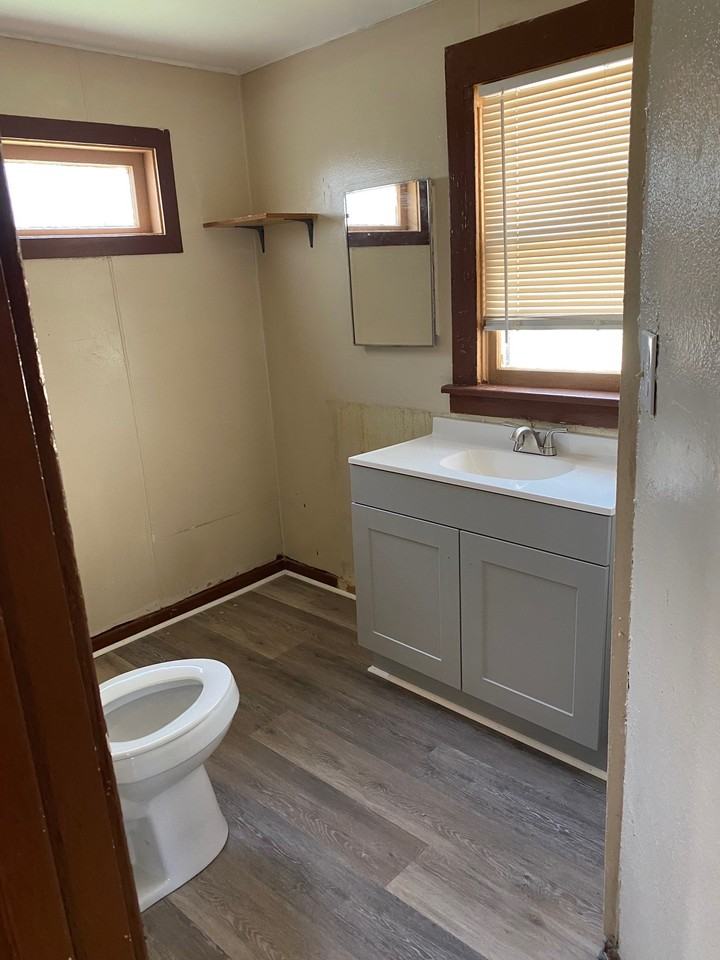 712 Sw 16th St - Photo 6 of 6