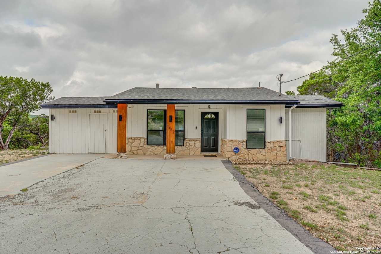 1482 Avenue Q
