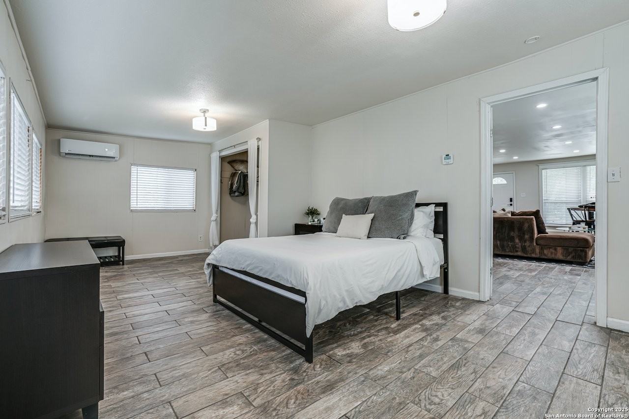 1482 Avenue Q - Photo 7 of 17