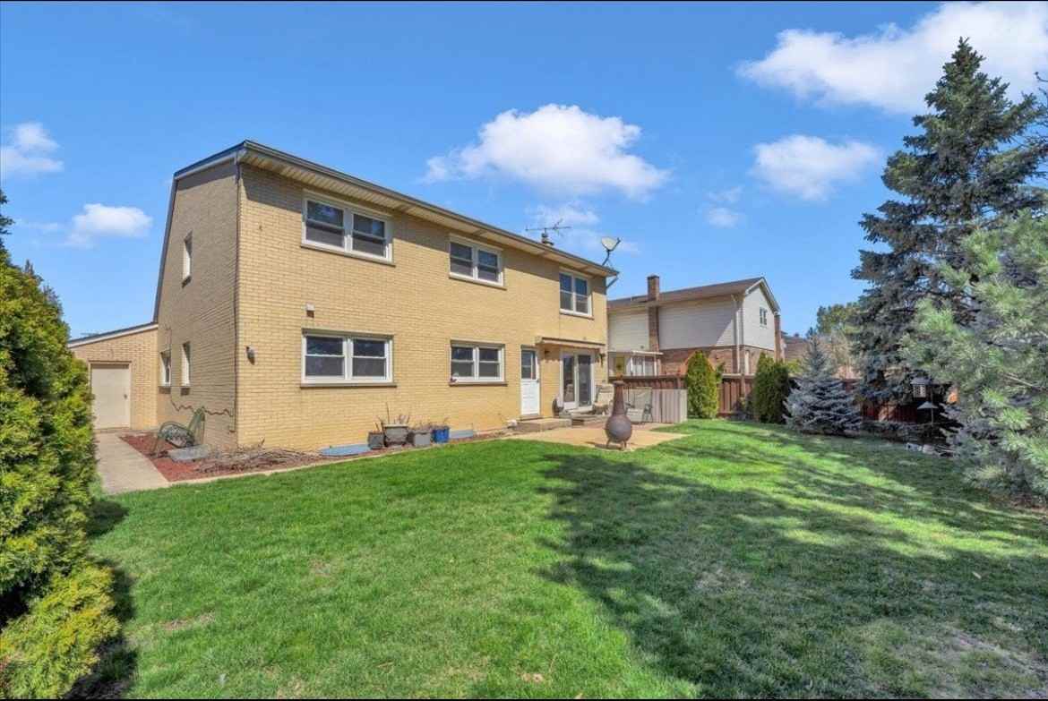 1103 E Ardyce Ln - Photo 4 of 18