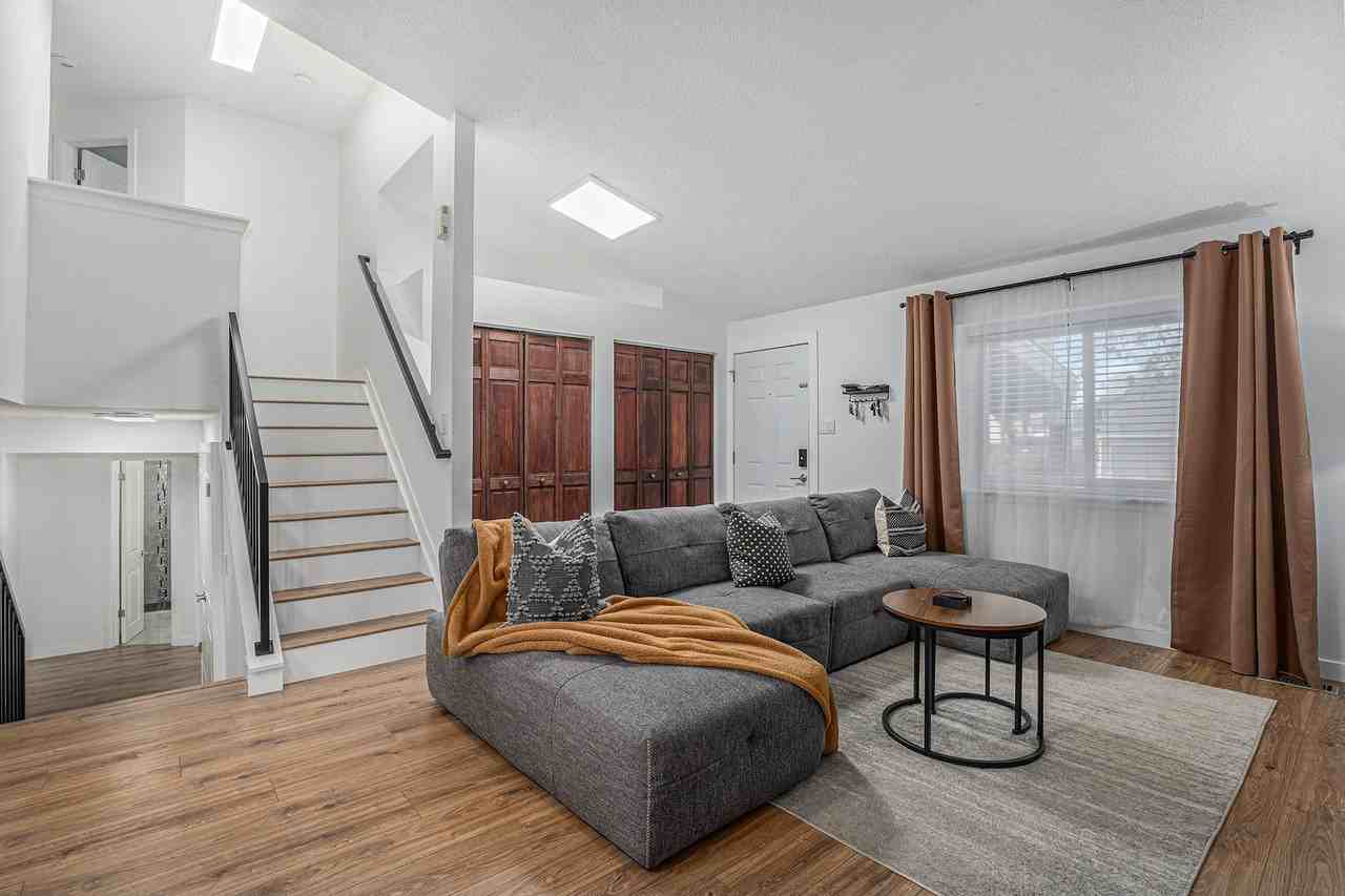 12160 Birch St - Photo 2 of 17