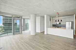 1117 W Carroll Ave - Photo 1 of 1