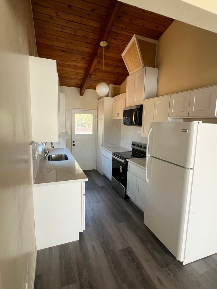 1550 4th St #1550 - Photo 2 of 5