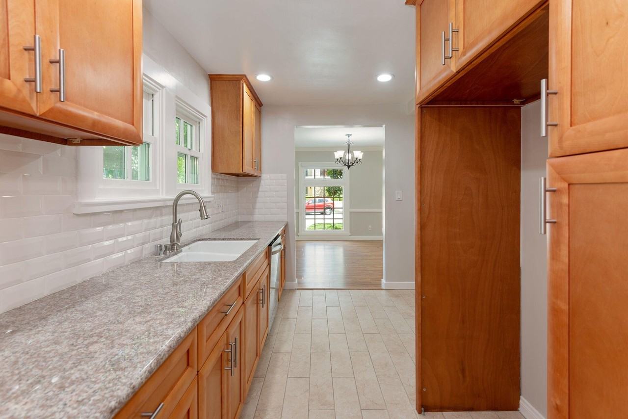 10624 Bloomfield St #B - Photo 7 of 20