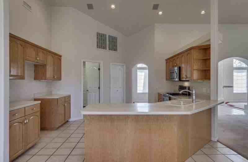 3264 Canyon View Dr - Photo 3 of 8