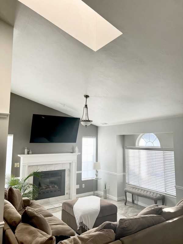 1027 S Freedom Blvd - Photo 4 of 17