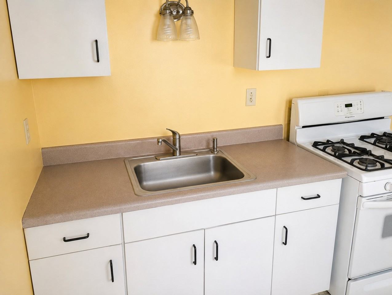 337 Bleecker St #2 - Photo 5 of 5