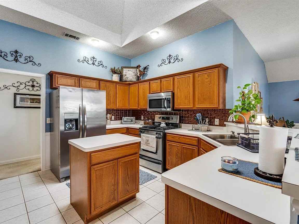 115 Dogwood Trl - Photo 5 of 10