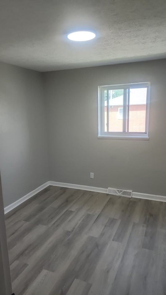 23901 Banbury Cir #K10 - Photo 3 of 4