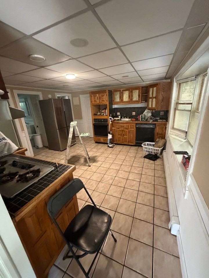 6 Geneva St #1 - Photo 2 of 9
