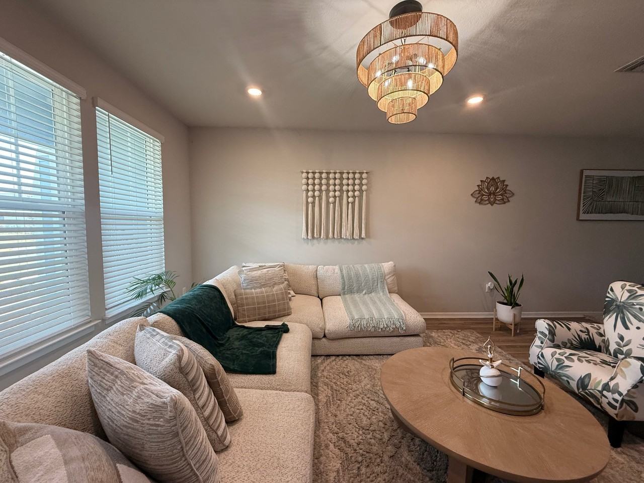 14271 Lanikai Beach Dr - Photo 2 of 19