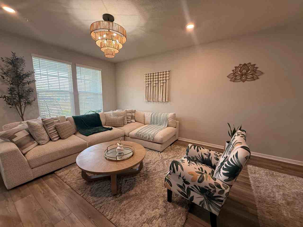 14271 Lanikai Beach Dr - Photo 3 of 19