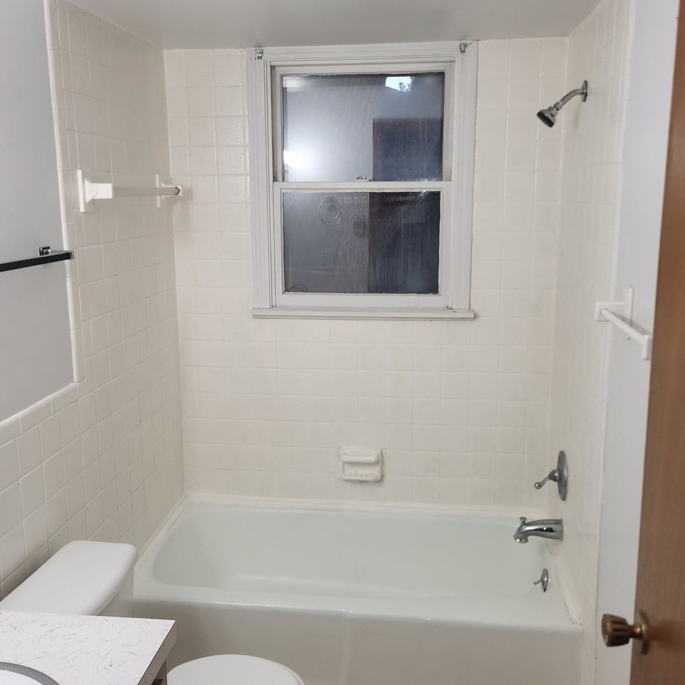 2211 Charles Dr - Photo 4 of 7