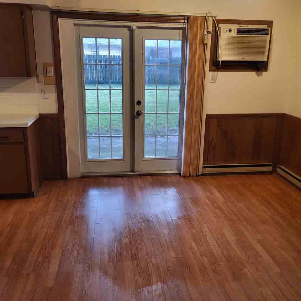 2211 Charles Dr - Photo 6 of 7