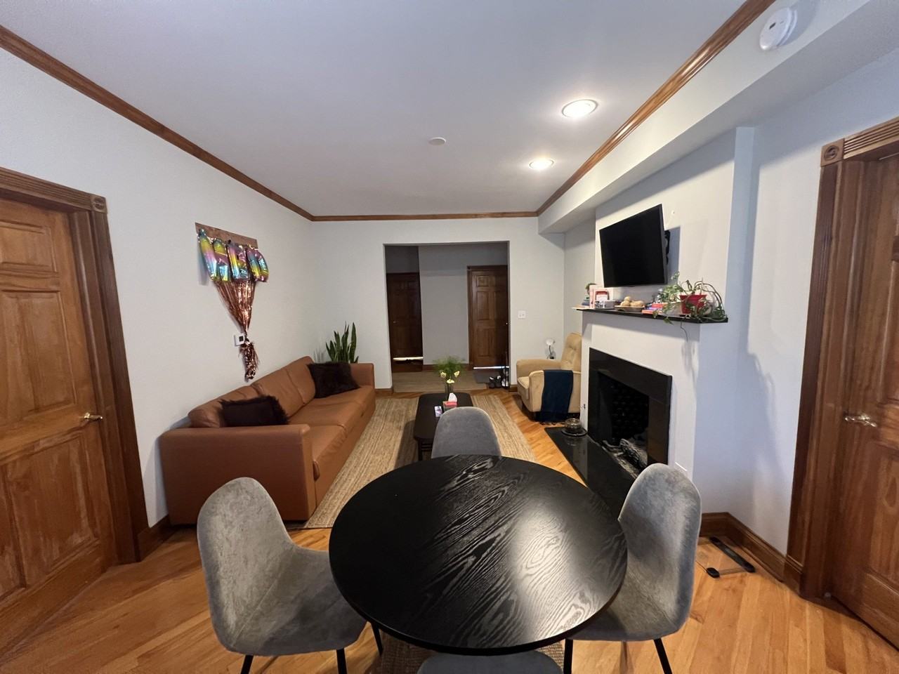 5313 S Harper Ave #2 - Photo 3 of 17
