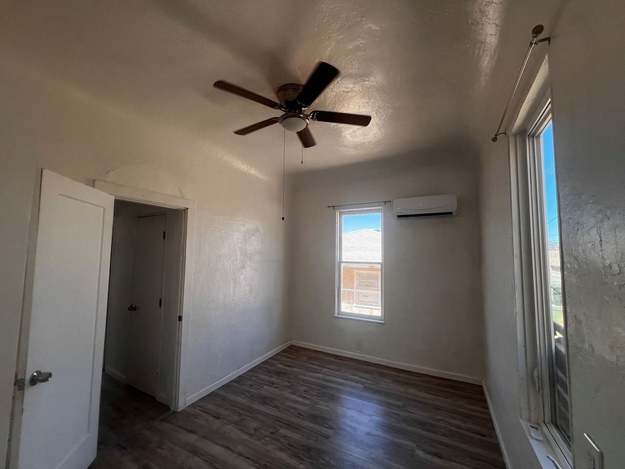 319 E St - Photo 3 of 15