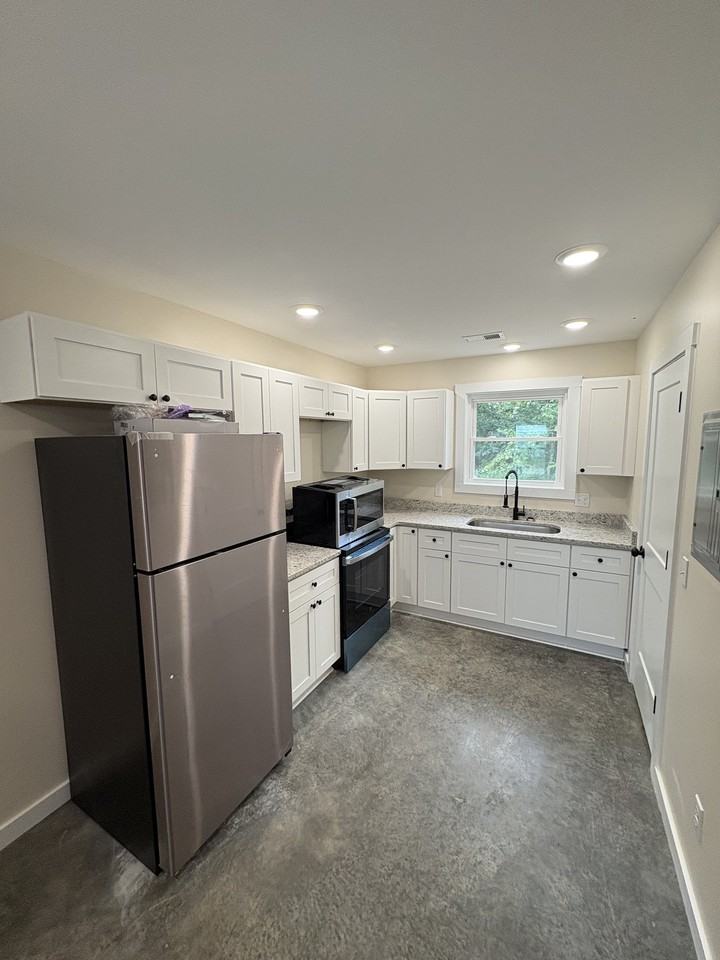 2045 Ginger Lane #A - Photo 3 of 7