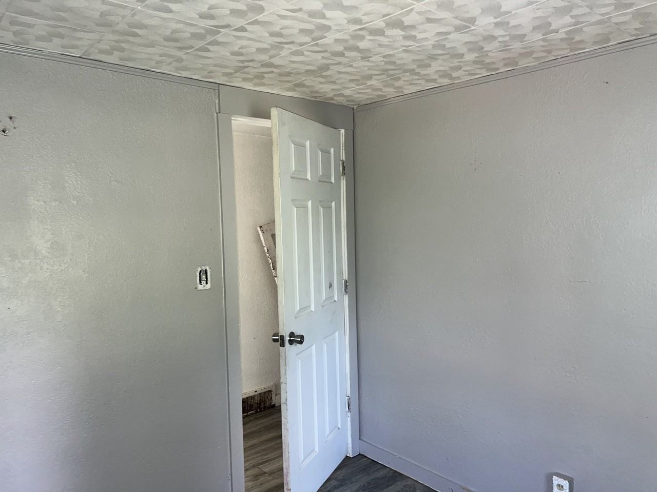 1524 N Summit Ave - Photo 7 of 14