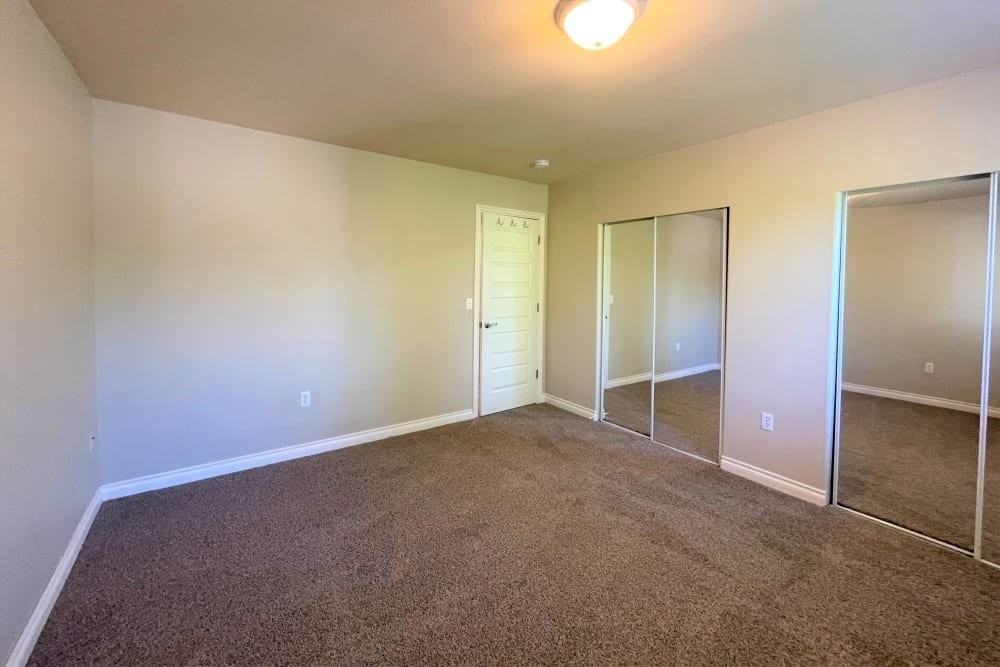 325 Lind Ave Sw #1 - Photo 4 of 7