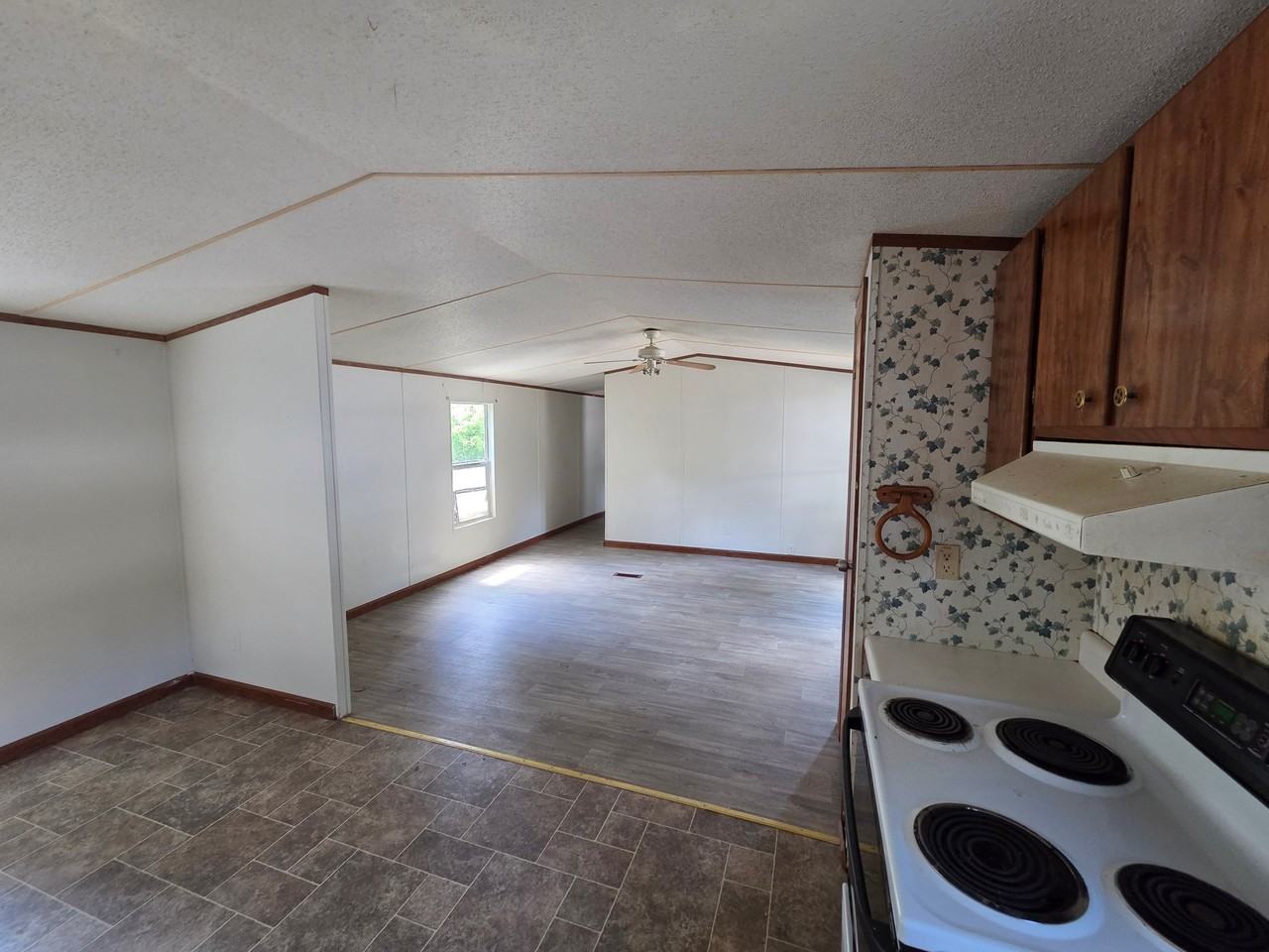 410 Brown St #23 - Photo 4 of 13