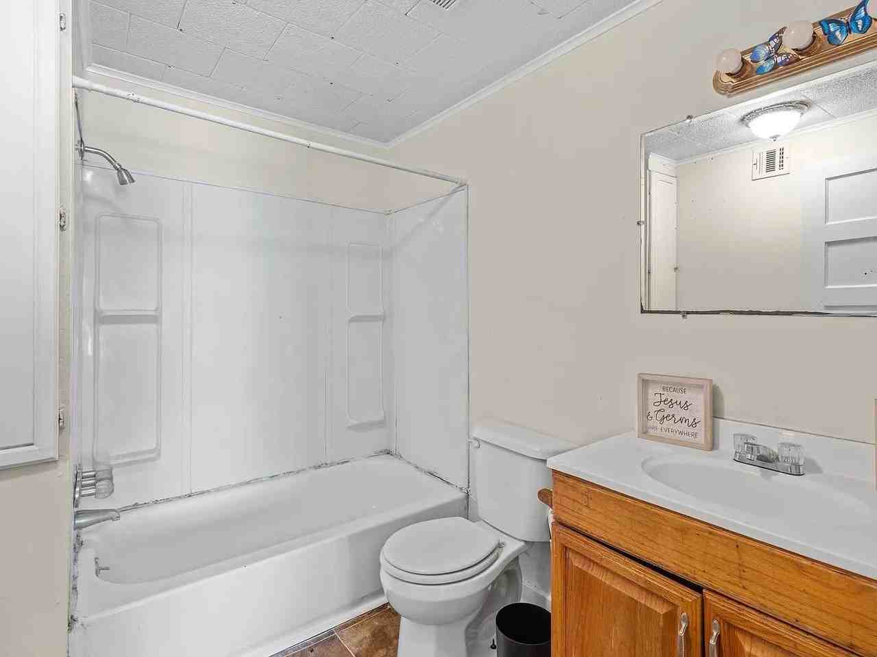 2212 Stanton St - Photo 2 of 7