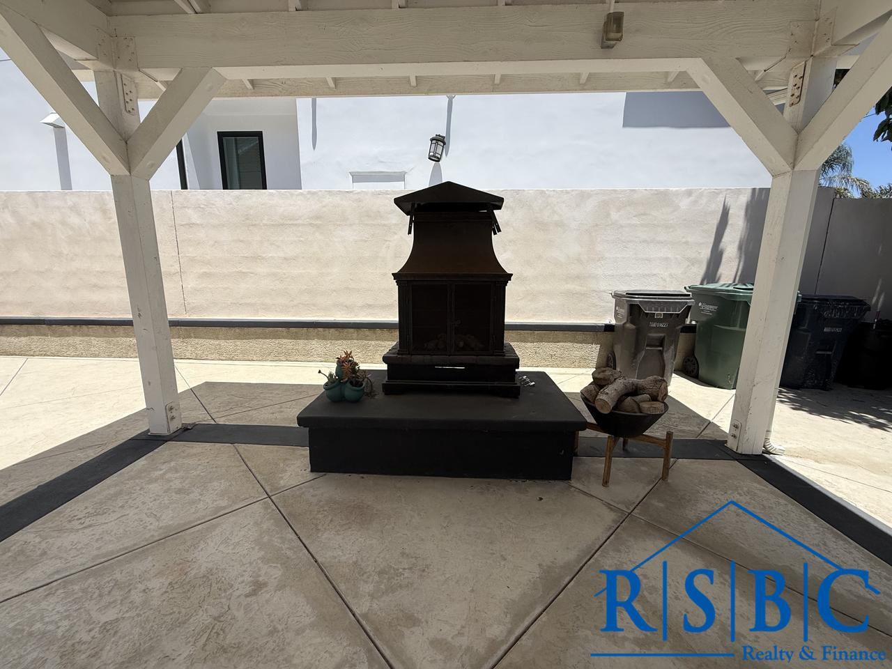 616 Huntington Street - Photo 6 of 46