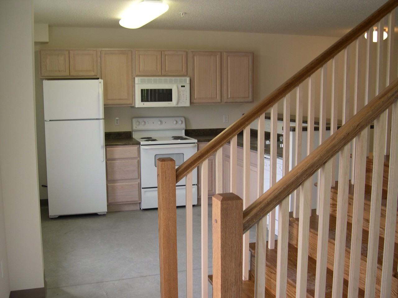 943 S Gilbert St #32 - Photo 4 of 9