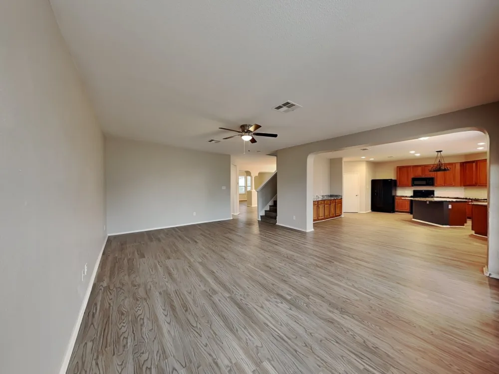 4807 Woodstock Dr #NA - Photo 3 of 9