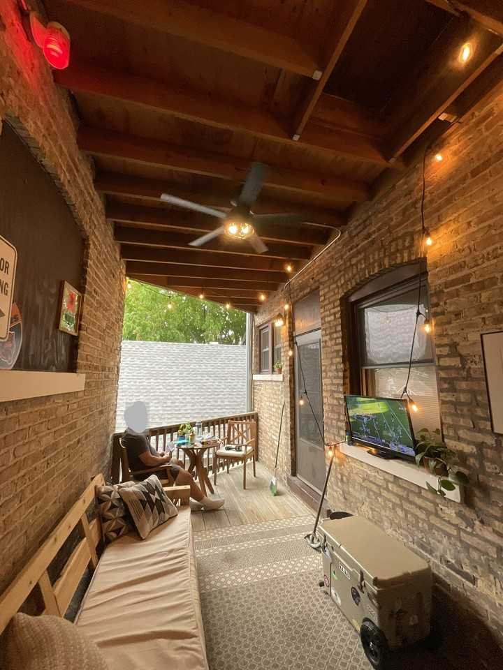 3953 W Waveland Ave #NA - Photo 2 of 13