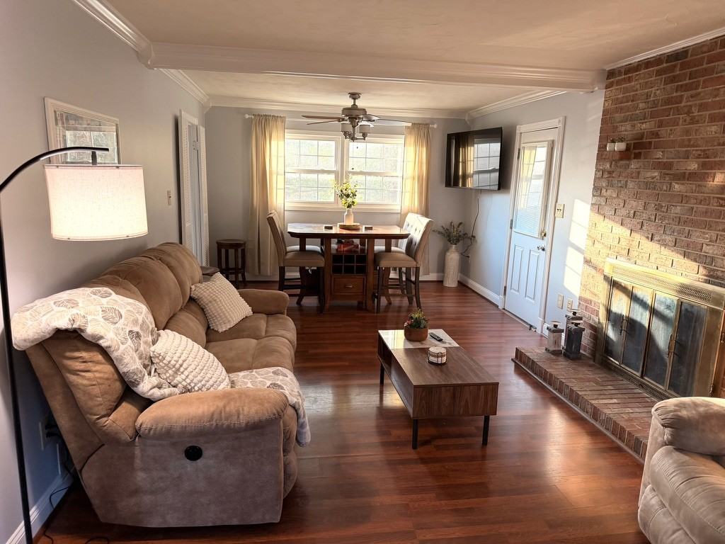 6008 Dewey Dr #A - Photo 4 of 13