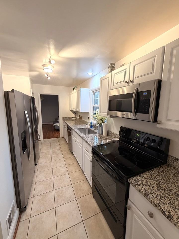 6008 Dewey Dr #A - Photo 6 of 13