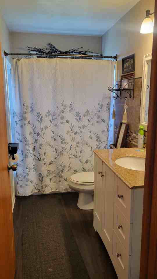 1000 8th St #1 - Photo 3 of 7