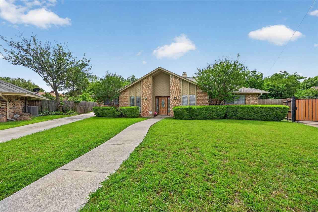 3921 Timberidge Dr #NA - Photo 3 of 25