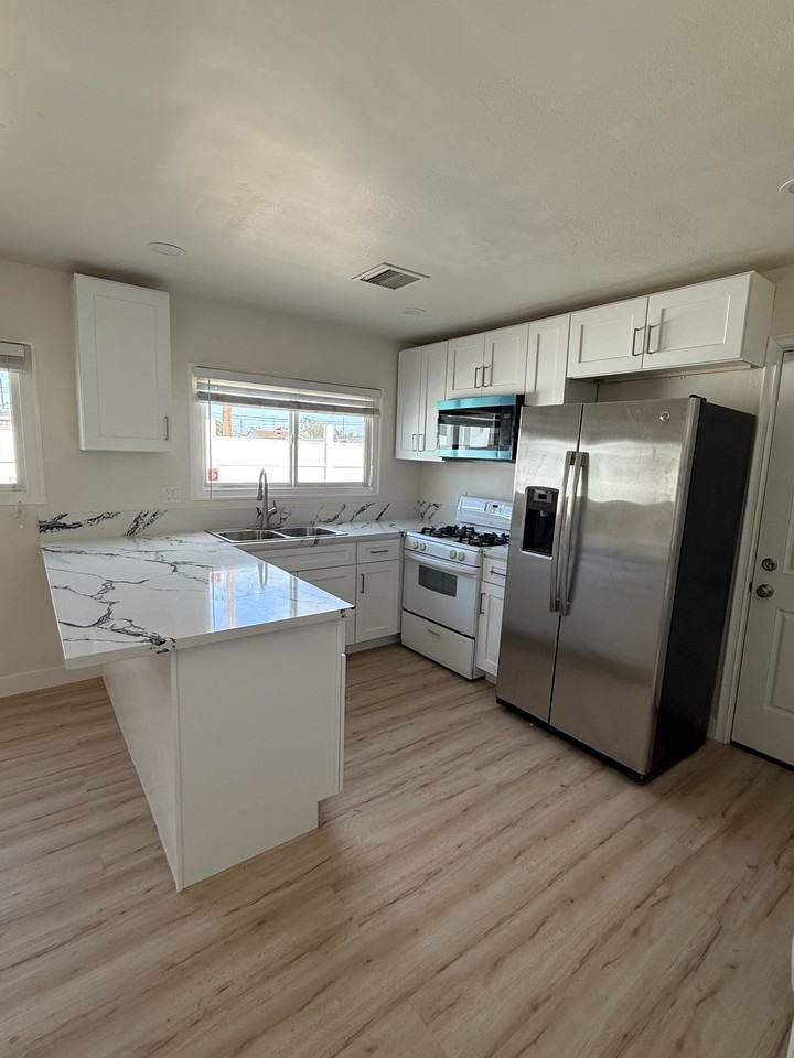 7586 El Prado Way #NA - Photo 6 of 10