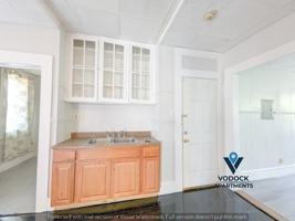featured image of 212 Lyman St #3L