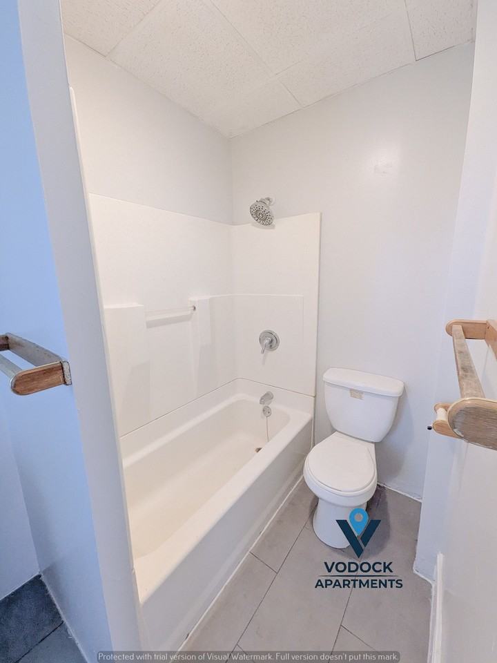 212 Lyman St #3L - Photo 5 of 18