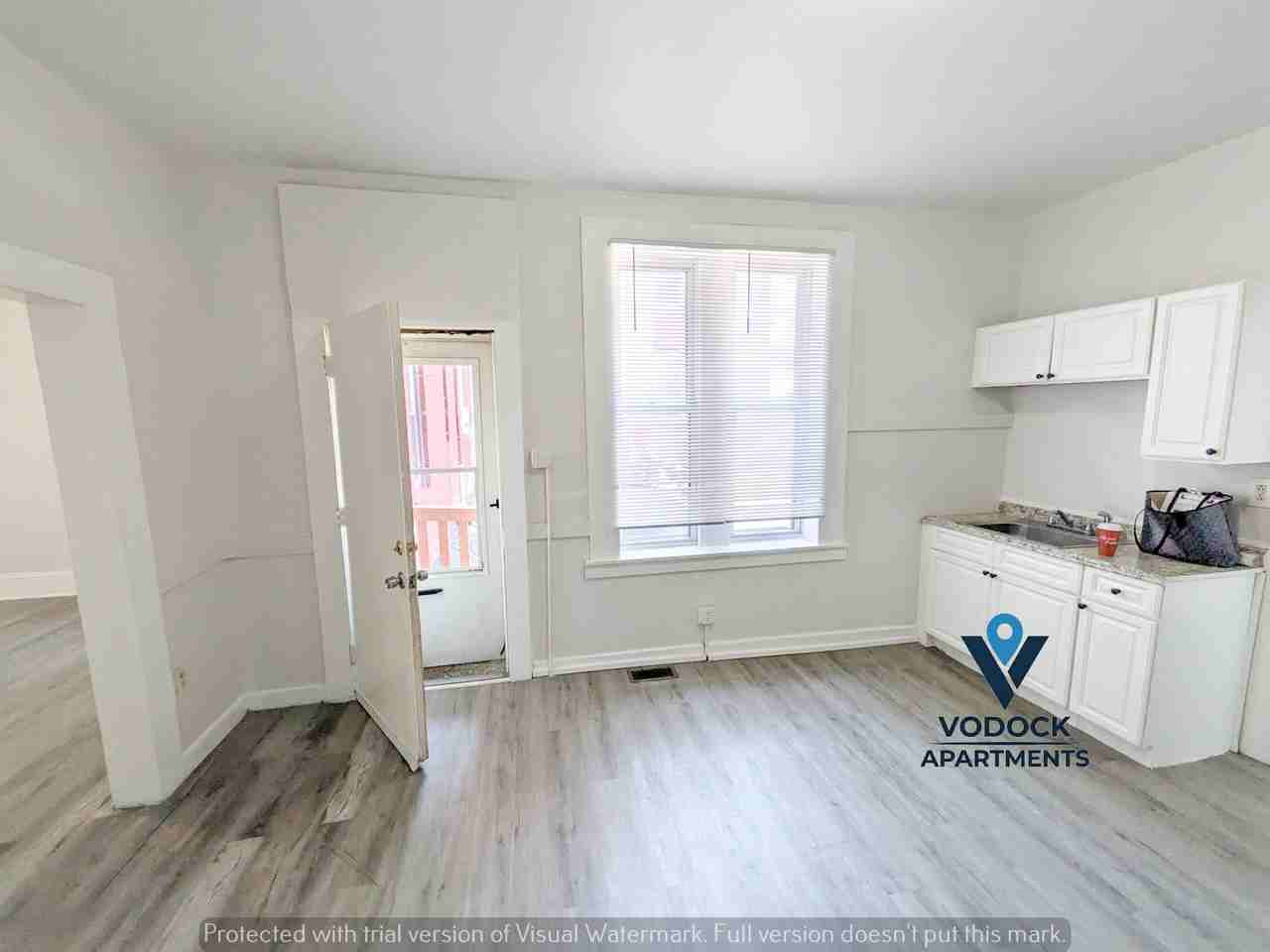 7 Worcester Pl #1 - Photo 3 of 23
