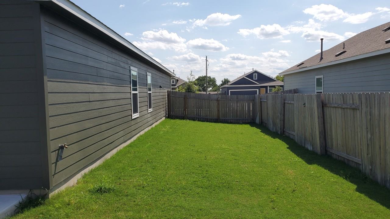 509 Gabriels Bluff Dr #NA - Photo 4 of 17